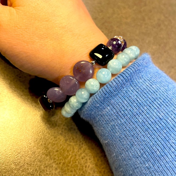 Lepidolite, Amethyst & Onxy Semi-Precious Bracelet w/ 925 Sterling Silver Beads - Picture 6 of 8